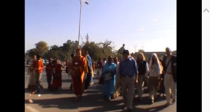 Traveling with Swamiji (1/5)